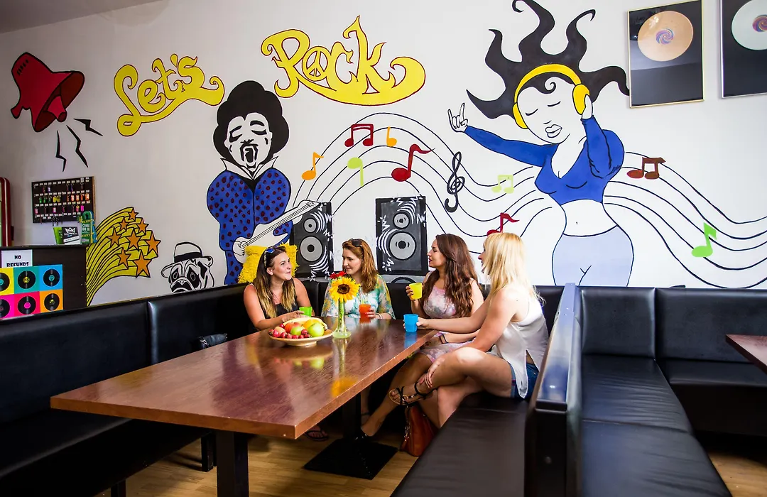 Let'S Rock Party Hostel! Age Limit From 18 Until 40!-1